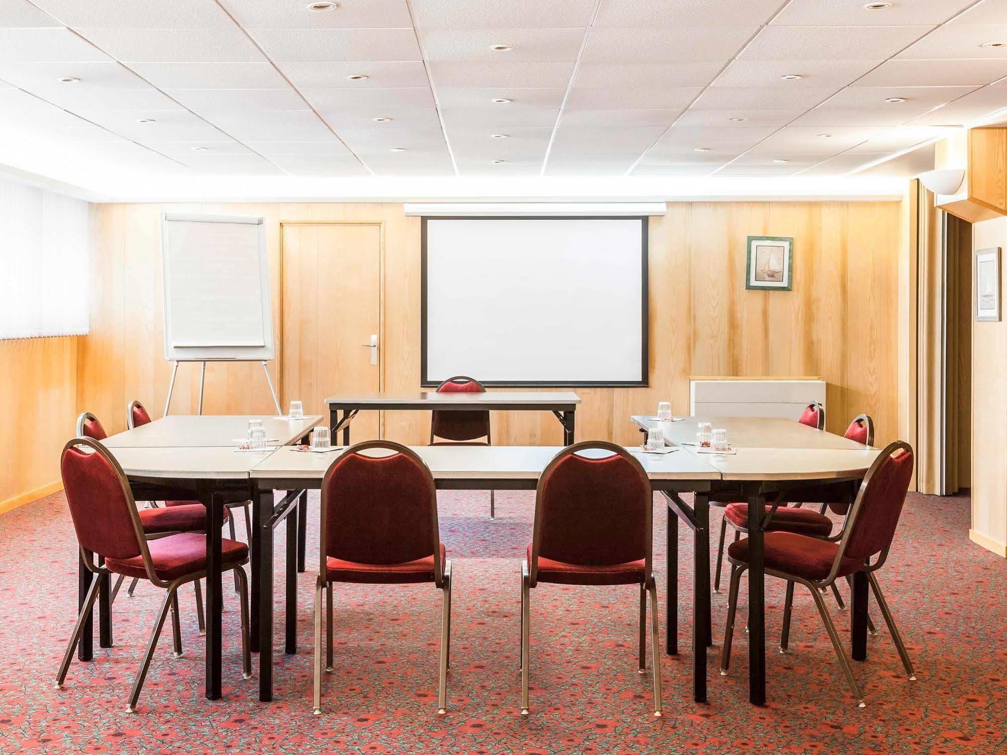 Ibis Chatellerault Exterior photo